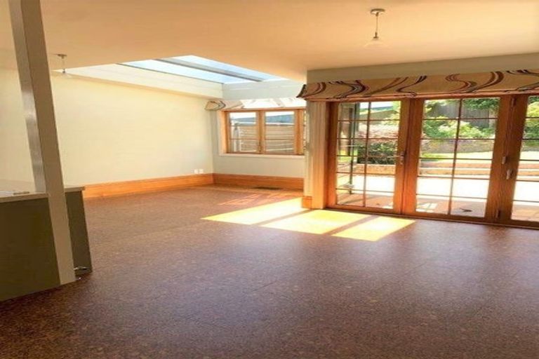 Photo of property in 17 Armour Avenue, Mount Victoria, Wellington, 6011