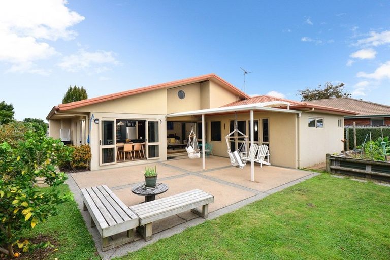 Photo of property in 19 Strathmore Drive, Rototuna, Hamilton, 3210