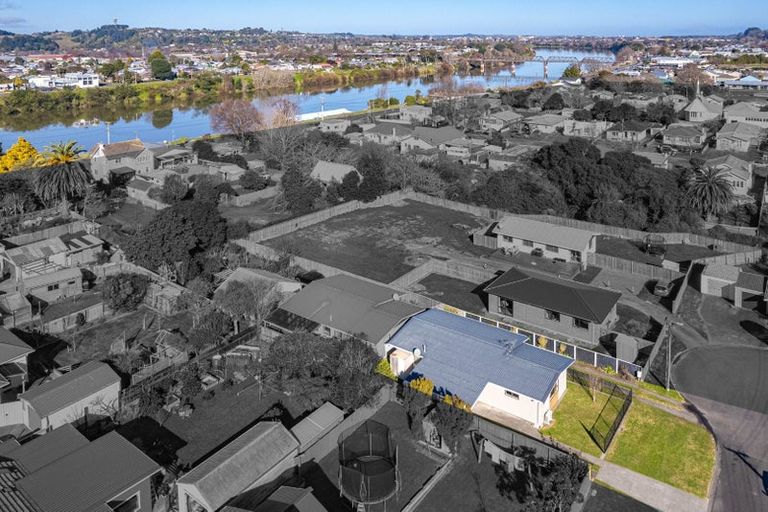 Photo of property in 3 Queen Street, Aramoho, Whanganui, 4500