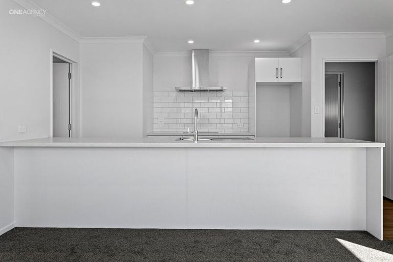 Photo of property in 5 Weaver Street, Woodend, 7691