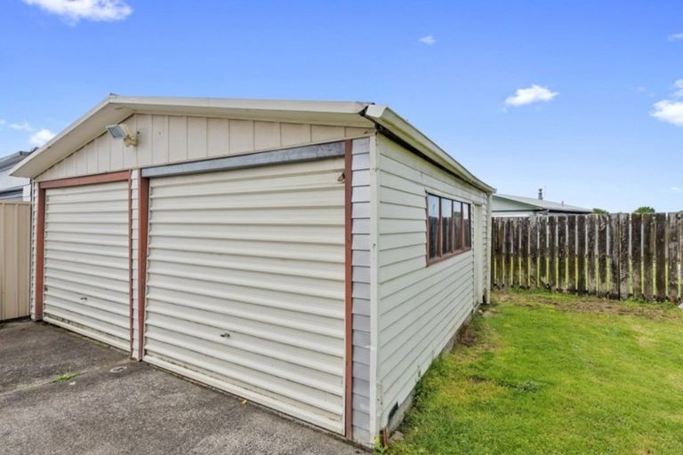 Photo of property in 15 Rosalind Street, Deanwell, Hamilton, 3206