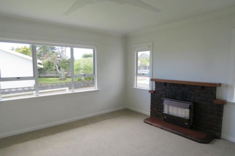 Photo of property in 238 Coronation Avenue, Welbourn, New Plymouth, 4310