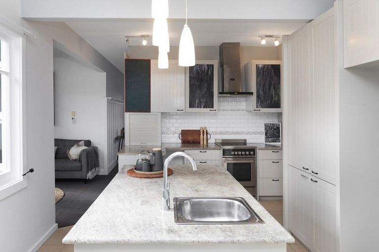 Photo of property in 1/31 Young Street, Somerfield, Christchurch, 8024