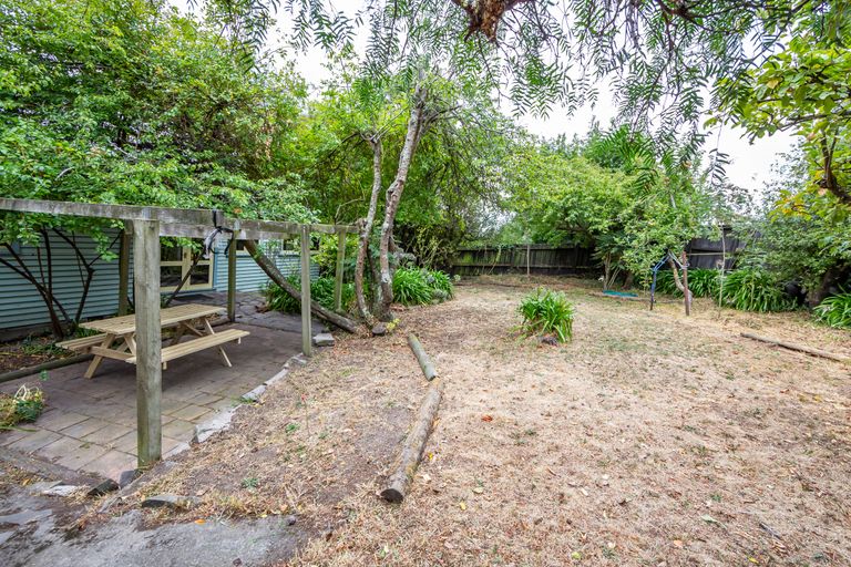 Photo of property in 330 Centaurus Road, Hillsborough, Christchurch, 8022