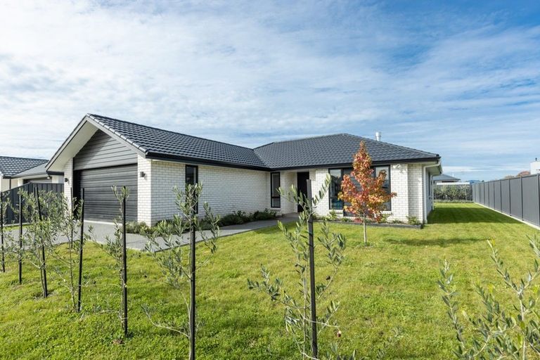 Photo of property in 15 Hikawera Drive, Frimley, Hastings, 4120