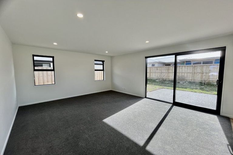 Photo of property in 5 Edgar Way, Rolleston, 7614