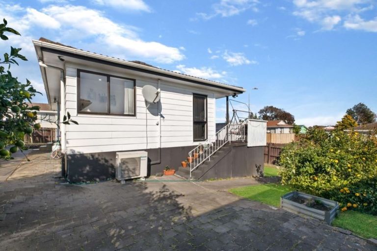 Photo of property in 3/43 Taitimu Drive, Weymouth, Auckland, 2103
