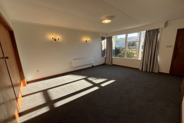Photo of property in 17 Centennial Drive, Hokowhitu, Palmerston North, 4410