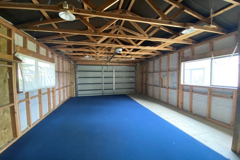 Photo of property in 87 Carnoustie Drive, Wattle Downs, Auckland, 2103