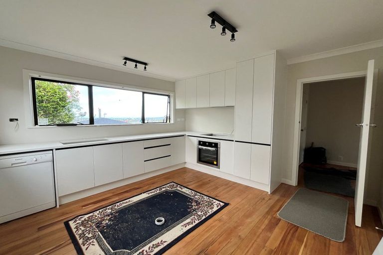 Photo of property in 2/3 Hall Road, Glenfield, Auckland, 0629