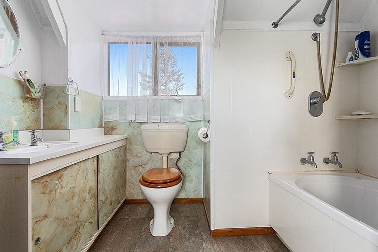 Photo of property in 3 Awatapu Drive, Whakatane, 3120