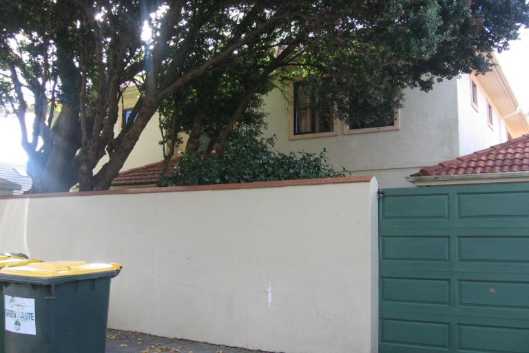 Photo of property in 123 Woburn Road, Woburn, Lower Hutt, 5010