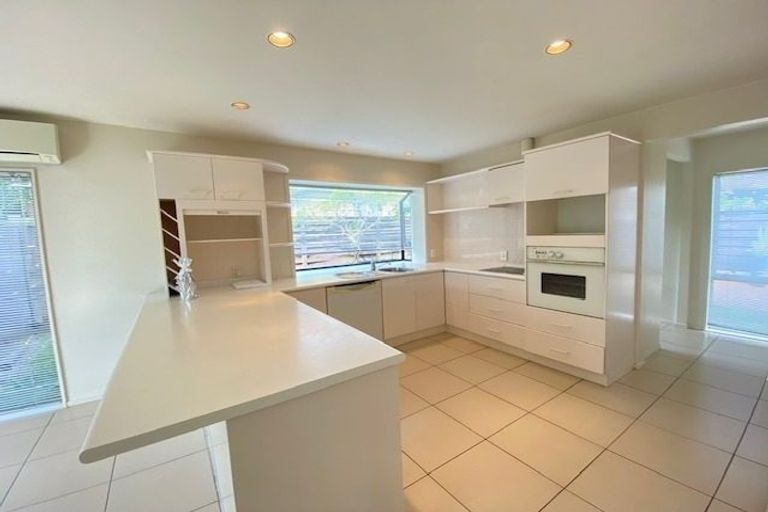 Photo of property in 21a Bramley Drive, Farm Cove, Auckland, 2012
