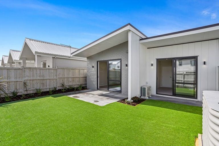 Photo of property in 10 Te Awapu Crescent, Takanini, 2112