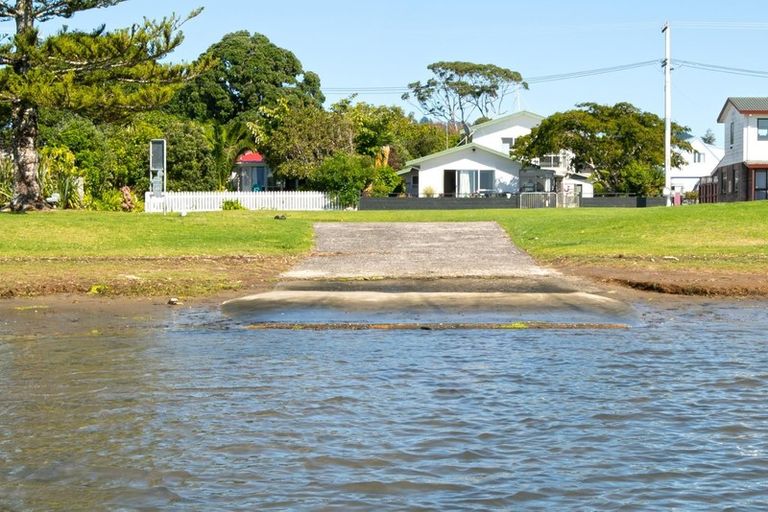 Photo of property in 7 Athenree Road, Athenree, Katikati, 3177