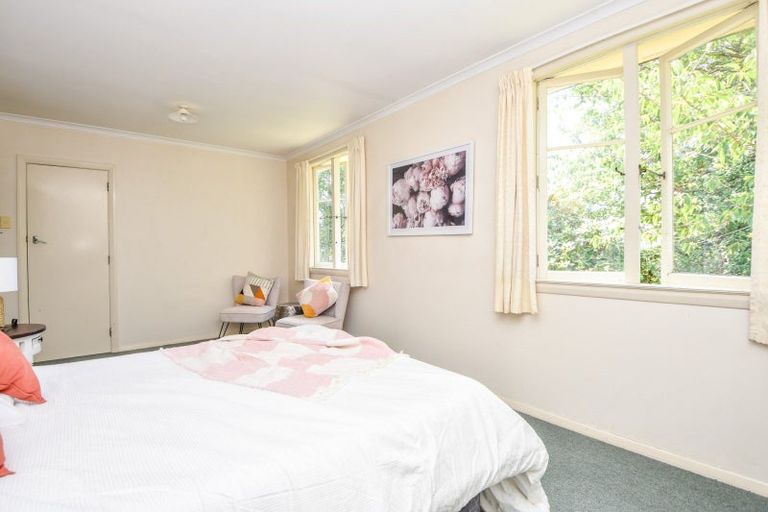 Photo of property in 22 Moreton Road, Carterton, 5713