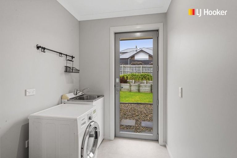 Photo of property in 79 Severn Street, Green Island, Dunedin, 9018