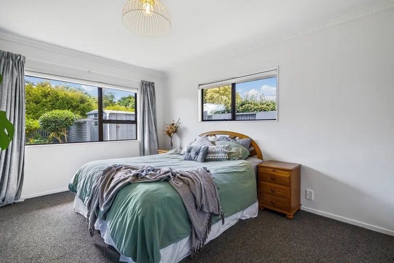 Photo of property in 75 Belvedere Avenue, Waikanae, 5036