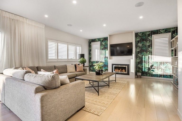 Photo of property in 17 Winscombe Street, Belmont, Auckland, 0622