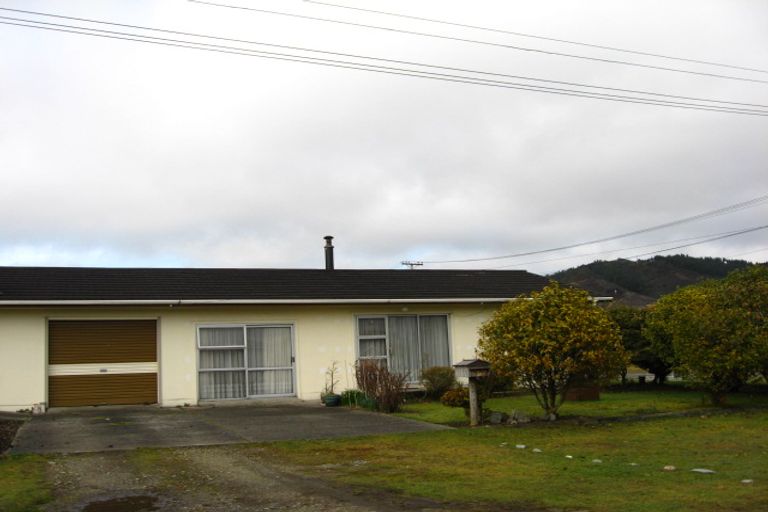 Photo of property in 3b Brennan Street, Reefton, 7830