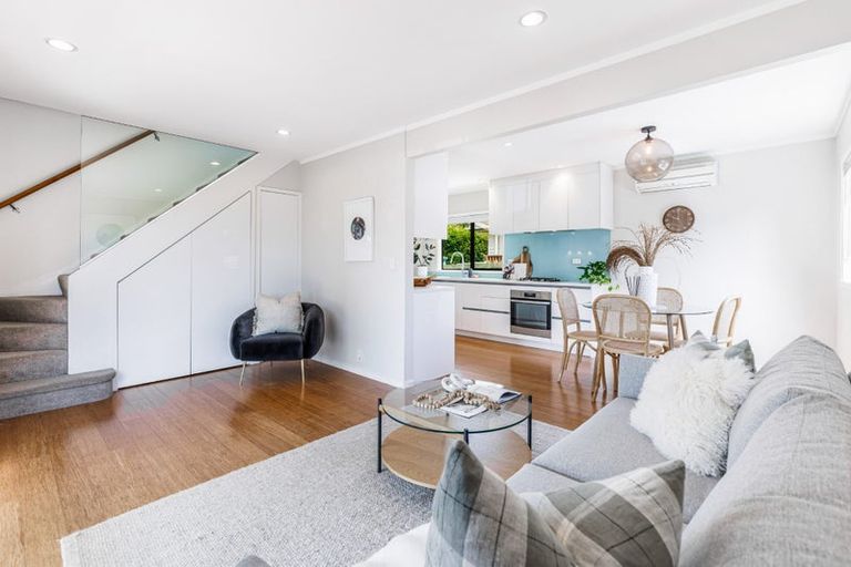 Photo of property in 2/12 Neil Avenue, Te Atatu Peninsula, Auckland, 0610