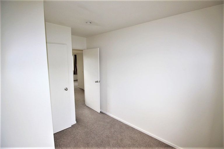 Photo of property in 17/30 John Jennings Drive, Oteha, Auckland, 0632