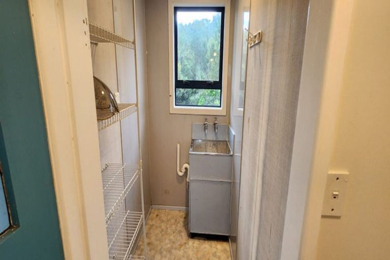 Photo of property in 13 Vancouver Place, Marfell, New Plymouth, 4310