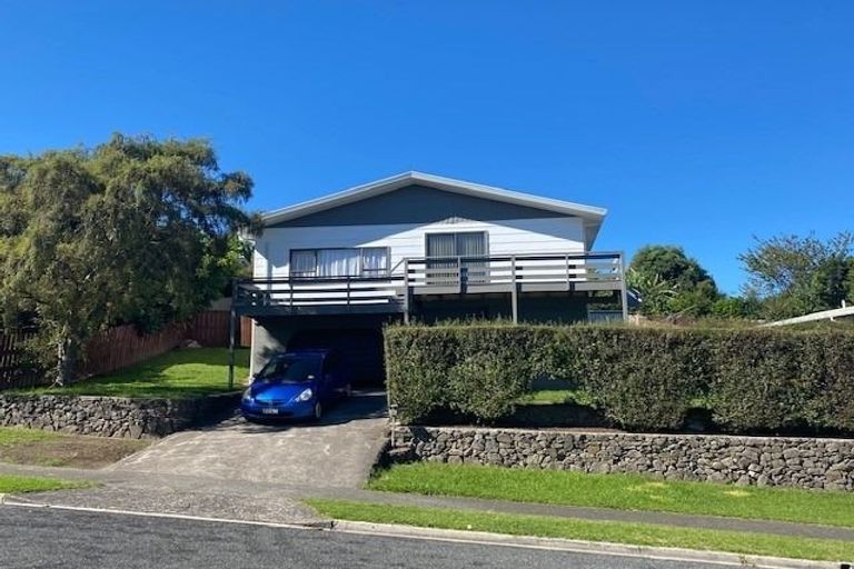 Photo of property in 11 Dunton Drive, Welcome Bay, Tauranga, 3112
