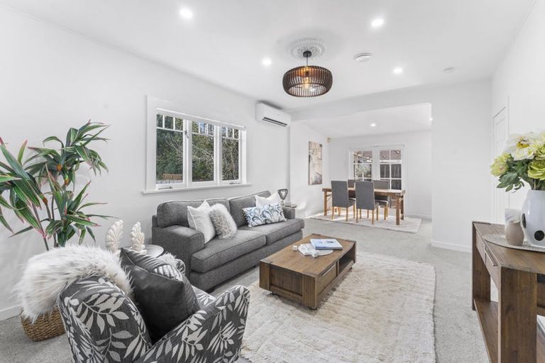 Photo of property in 24a Tahi Terrace, Glen Eden, Auckland, 0602