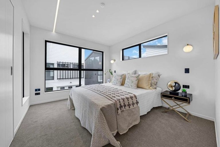 Photo of property in 7d Sirius Place, Botany Downs, Auckland, 2010
