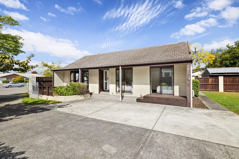 Photo of property in 5 Loreto Place, Hornby, Christchurch, 8042