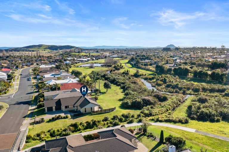 Photo of property in 95 Oriental Parade, Papamoa Beach, Papamoa, 3118