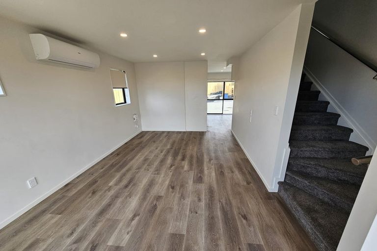 Photo of property in 4a Hepburn Road, Glendene, Auckland, 0602