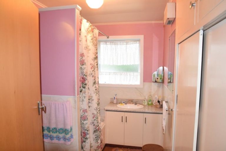 Photo of property in 60 Ross Street, Grasmere, Invercargill, 9810