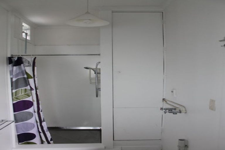 Photo of property in 2/87 Rakau Road, Hataitai, Wellington, 6021