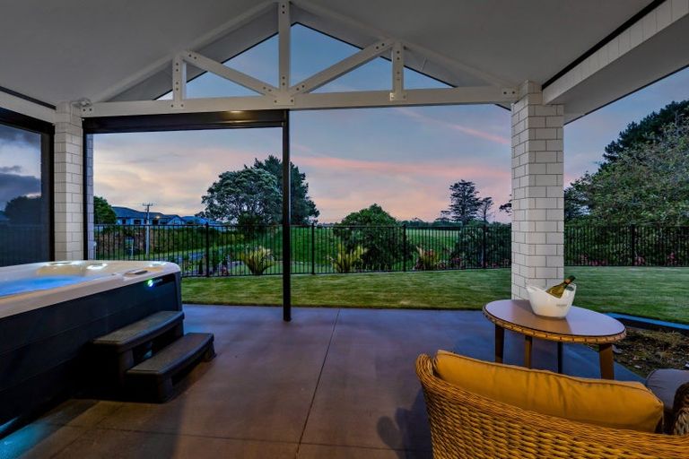 Photo of property in 129 Smart Road, Glen Avon, New Plymouth, 4372