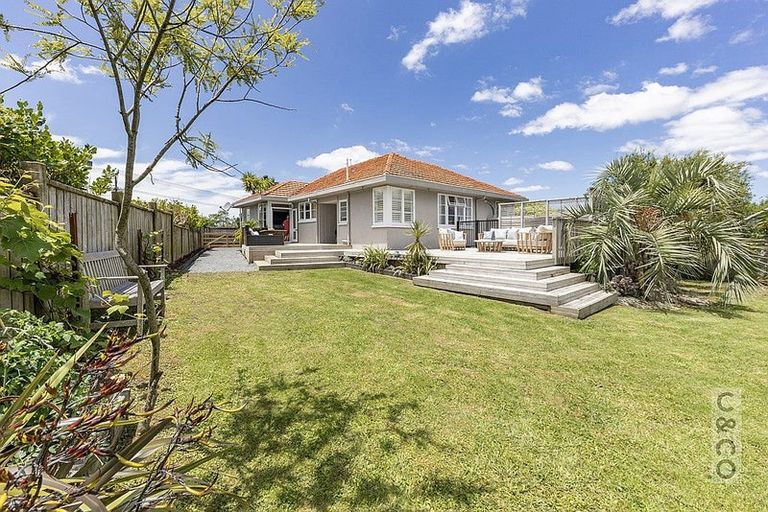 Photo of property in 41 Riverhead Road, Kumeu, 0810