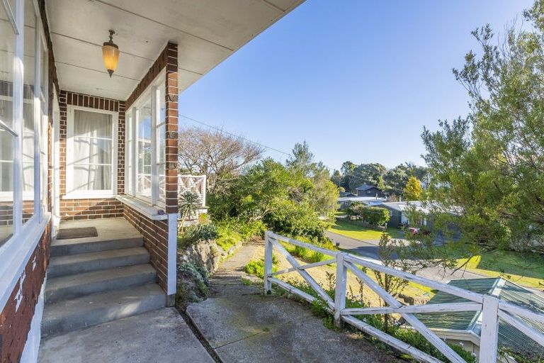 Photo of property in 12 Kahu Road, Otaihanga, Paraparaumu, 5036