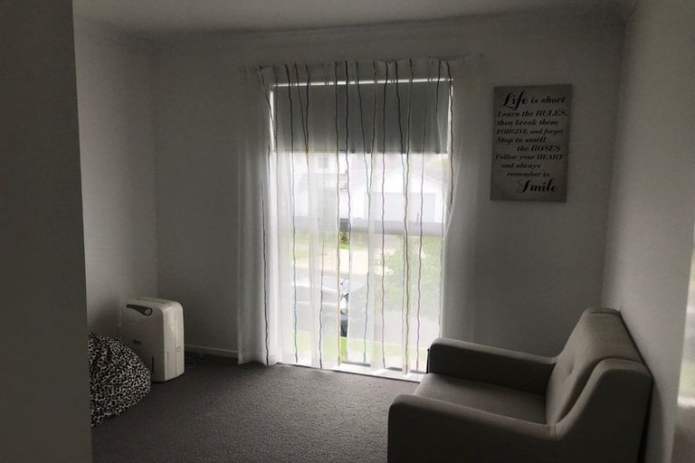 Photo of property in 83 Mackay Drive, Greenhithe, Auckland, 0632