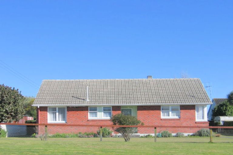 Photo of property in 5 Brown Street, Foxton, 4814