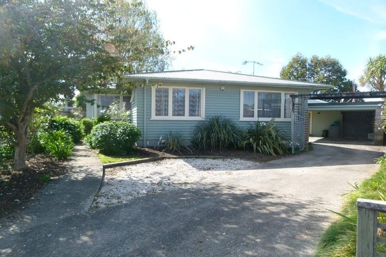 Photo of property in 15 Stewart Place, Melville, Hamilton, 3206