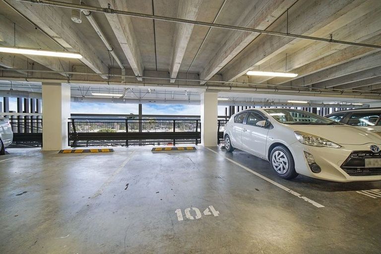 Photo of property in 104/6 Waikumete Road, Glen Eden, Auckland, 0602