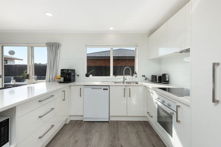 Photo of property in 6a Marwood Place, Mount Maunganui, 3116