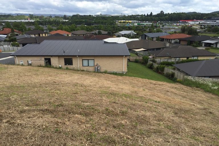 Photo of property in 19 Caldera Crescent, Pyes Pa, Tauranga, 3112