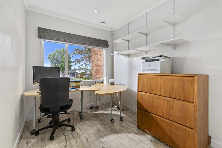 Photo of property in 26 Bundoran Way, Pinehill, Auckland, 0632