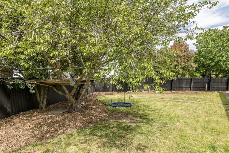 Photo of property in 29b Royal Park Drive, Parklands, Christchurch, 8083