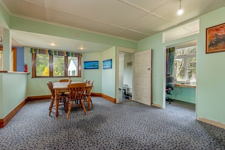 Photo of property in 99 Rowes Road, Hunterville, 4785