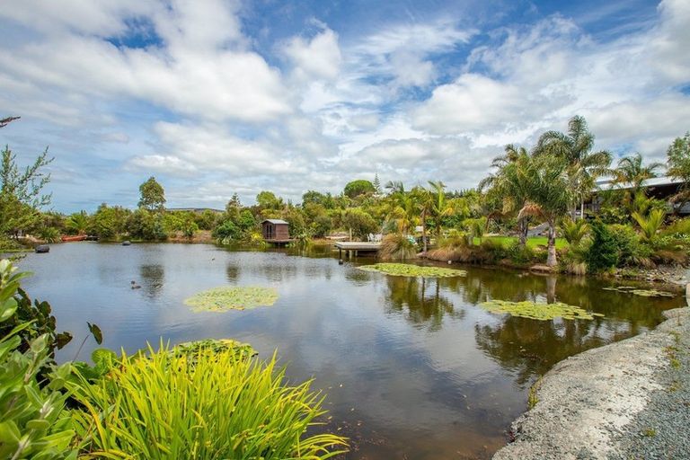 Photo of property in 173b Tara Road, Mangawhai, 0573
