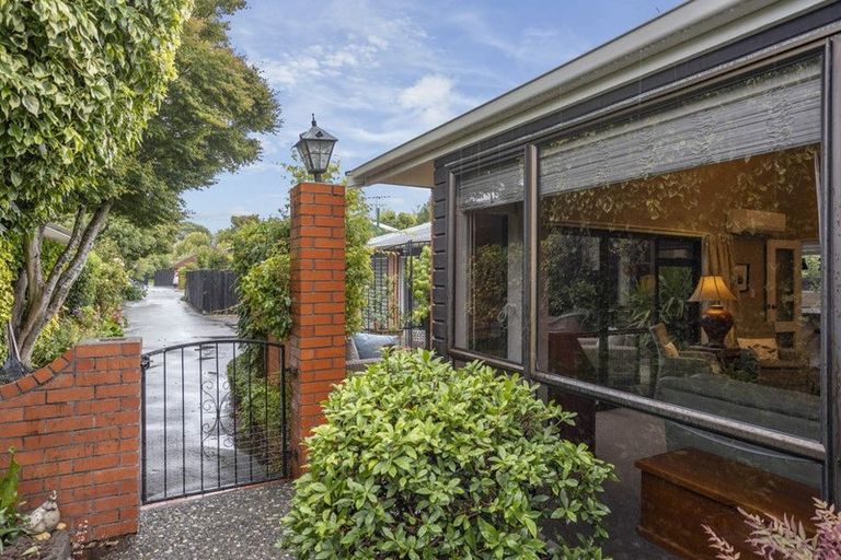 Photo of property in 1/5 Merrin Street, Avonhead, Christchurch, 8042