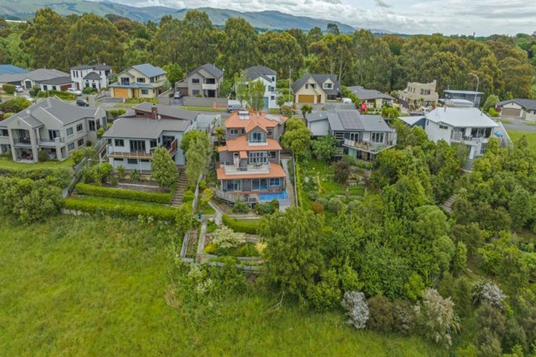 Photo of property in 47 Ruapehu Drive, Fitzherbert, Palmerston North, 4410